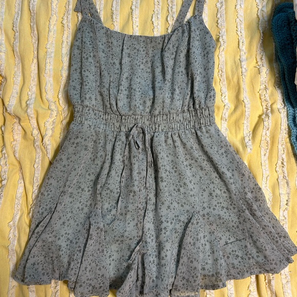 Floral Romper - Picture 1 of 2